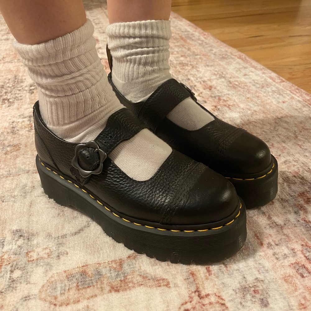 Black leather Mary Jane Dr Martens